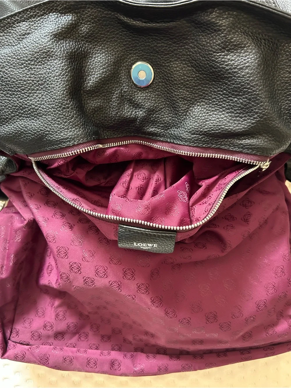 Loewe black spacious photos